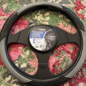 Brand new Steering wheel cover